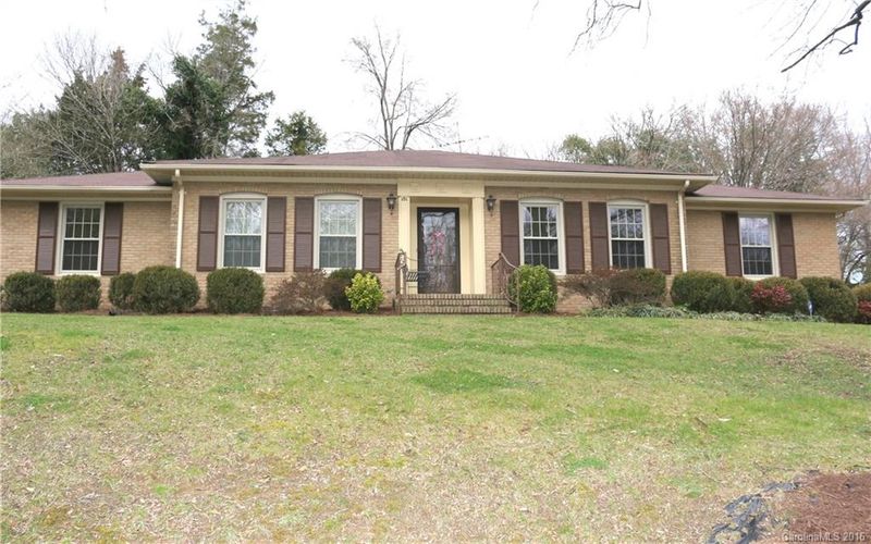 181 Suburban Ave, Concord, NC 28025
