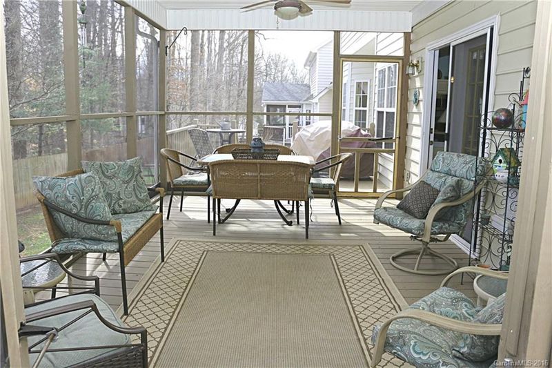 1652 Heather Glen Rd, Kannapolis, NC 28081