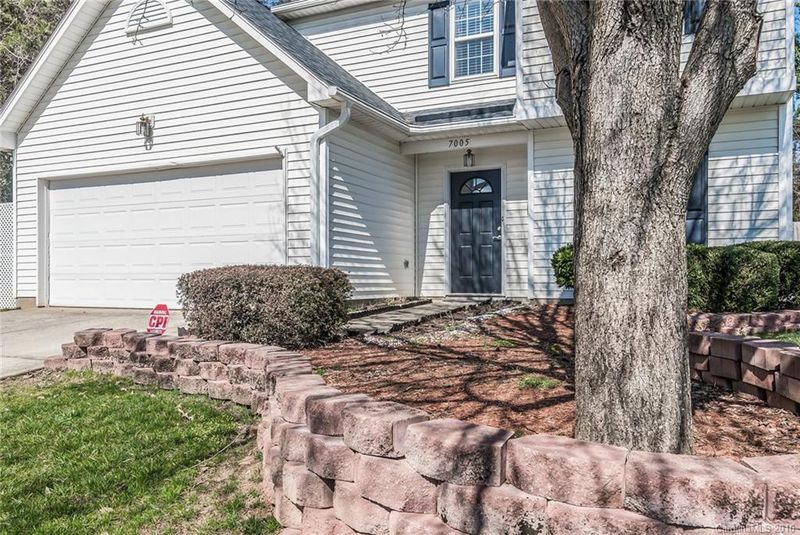 7005 Blithe Low Pl, Charlotte, NC 28273