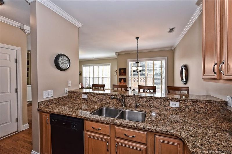 4726 Hunter Crest Ln #4726, Charlotte, NC 28209