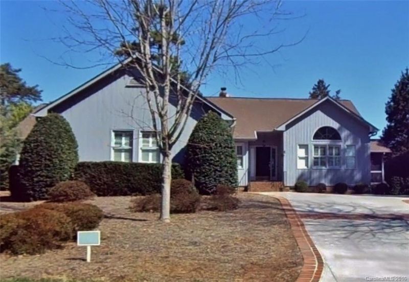 6 Old Fox Trl, Lake Wylie, SC 29710