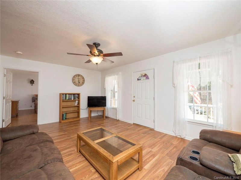 155 Hunter Lee Ln, Gastonia, NC 28052