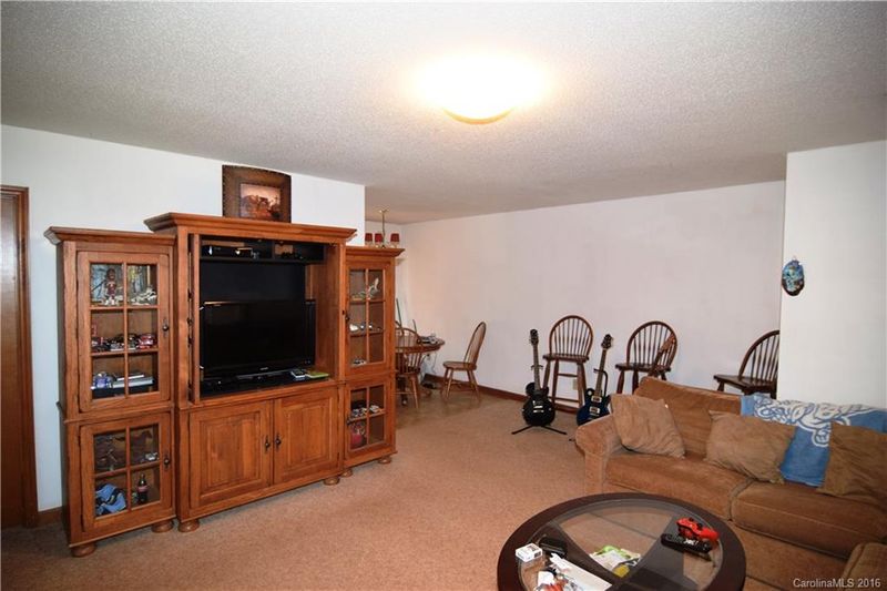 8013 Secluded Ln, Denver, NC 28037
