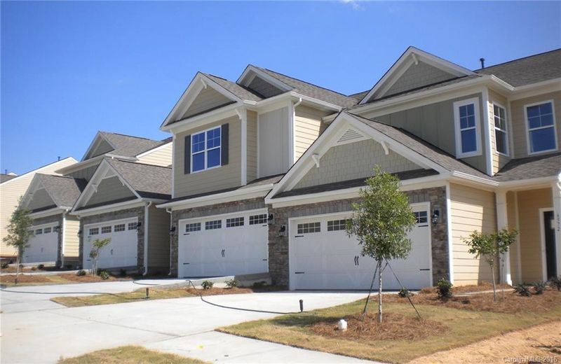 6980 Hancock Rd #6, Lancaster, SC 29720
