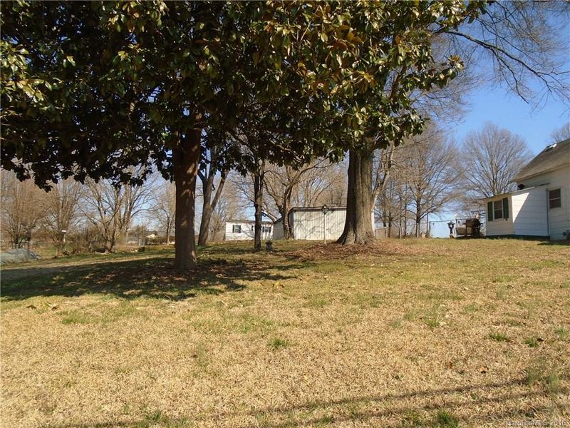 719 Union St, Maiden, NC 28650