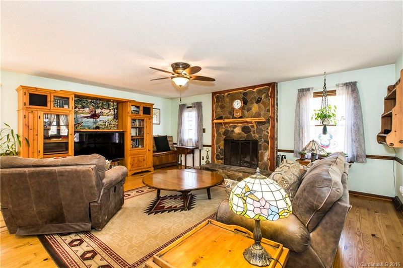 6709 High Gap Rd, Waxhaw, NC 28173