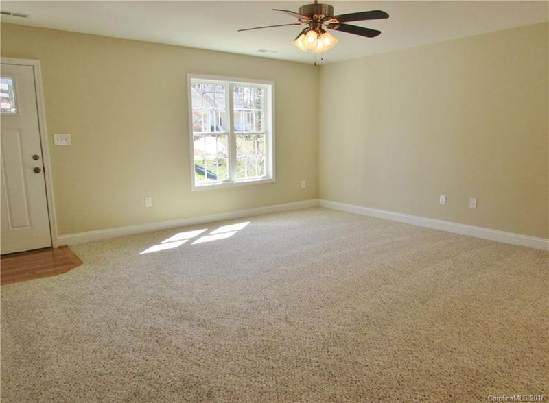 1020 Fox Run Cir, Concord, NC 28025