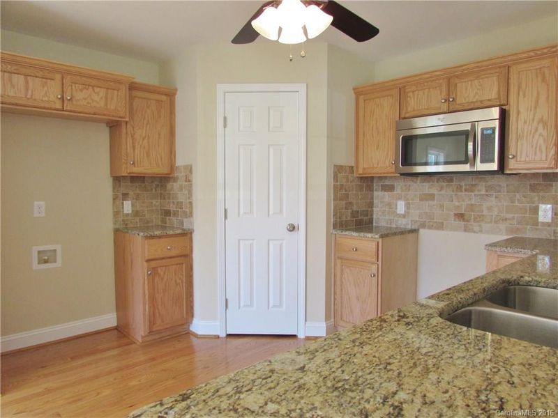 1020 Fox Run Cir, Concord, NC 28025