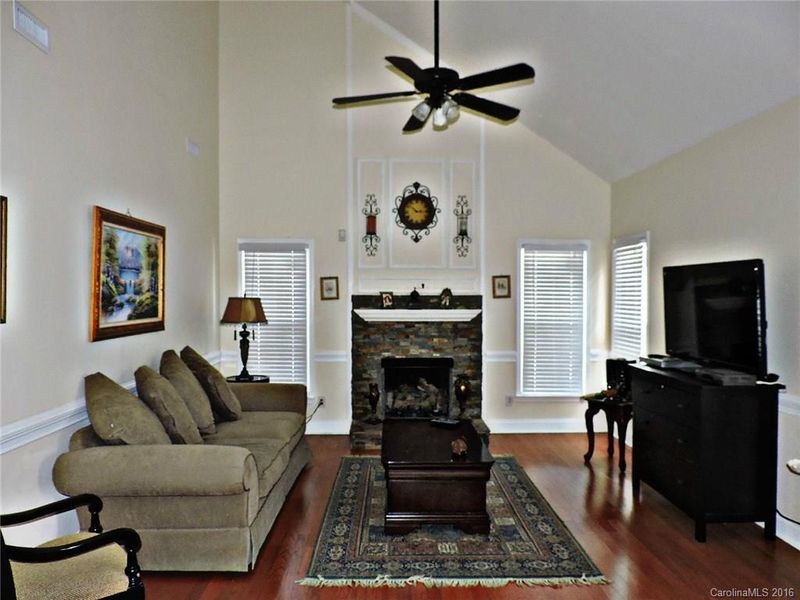 8417 Quintrell Dr, Charlotte, NC 28277