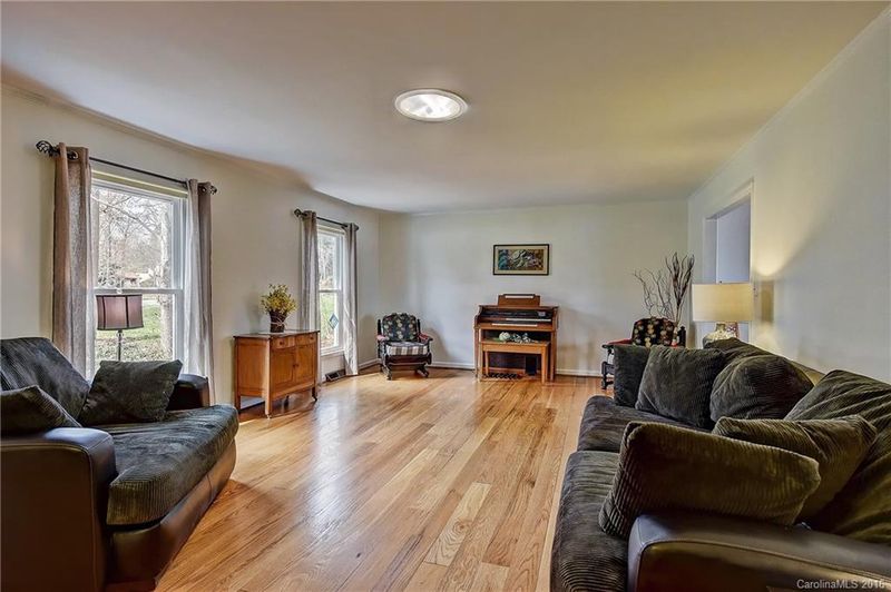 3978 Burton Ln, Denver, NC 28037