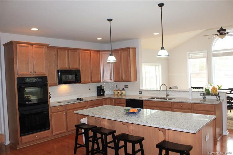 9124 John Hawks Rd, Cornelius, NC 28031