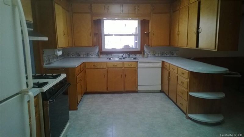 1605 Fuller Dr, Monroe, NC 28112