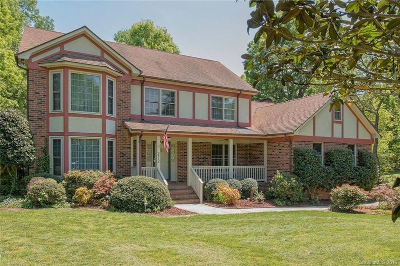 2518 King Arthur Dr, Monroe, NC 28110