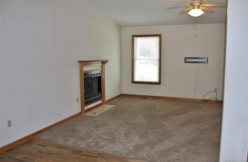 180 Old Limestone Rd E, York, SC 29745