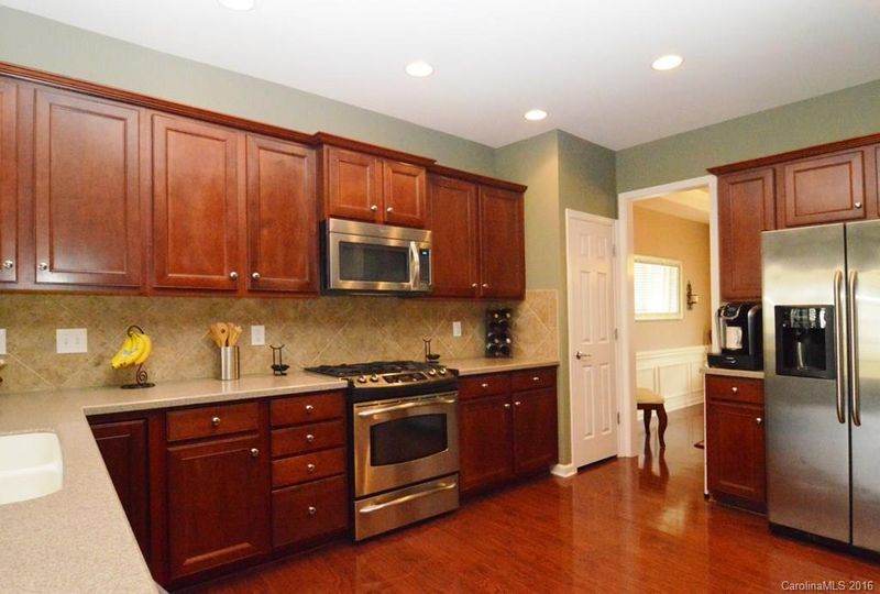 10885 River Oaks Dr, Concord, NC 28027