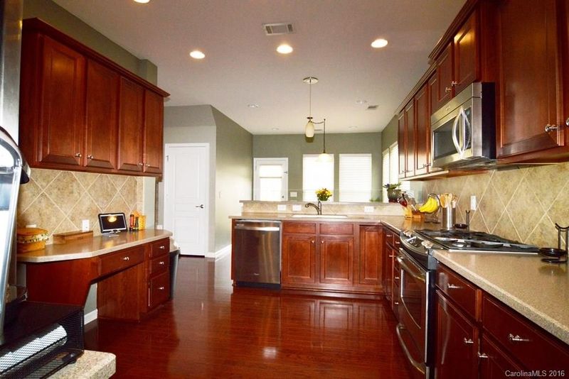 10885 River Oaks Dr, Concord, NC 28027