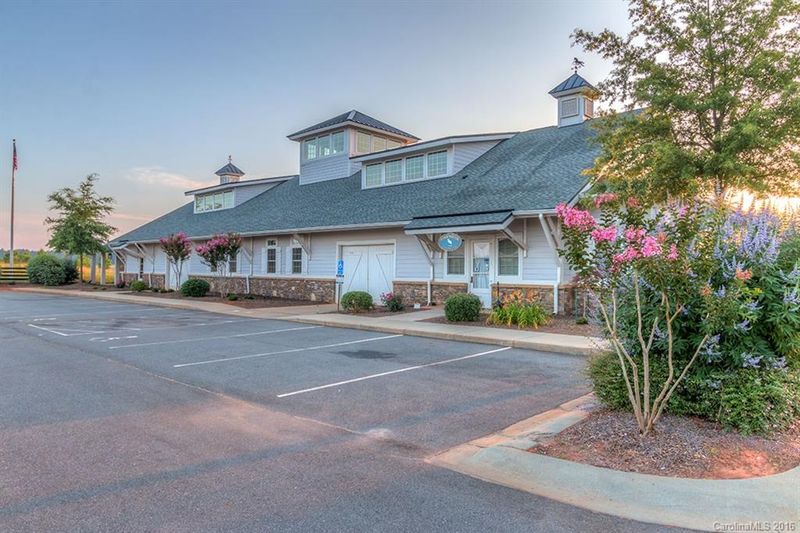 10303 Lake Shore Dr, Lancaster, SC 29720