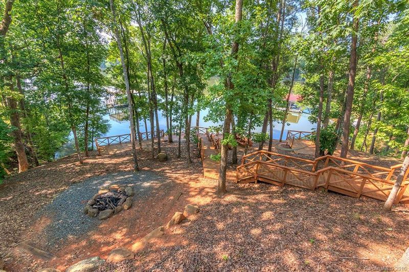 10303 Lake Shore Dr, Lancaster, SC 29720