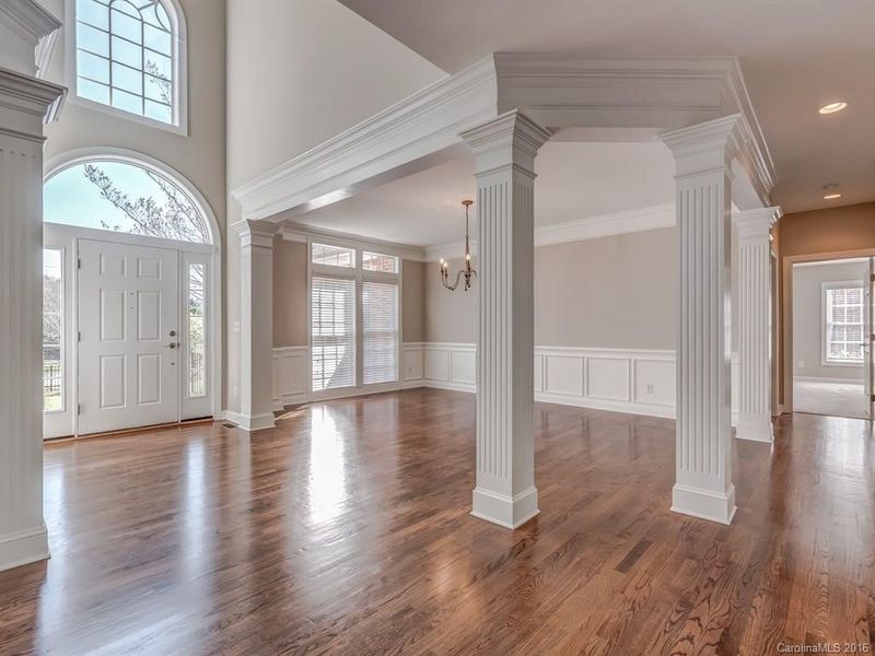 7502 Providence Rd, Charlotte, NC 28226