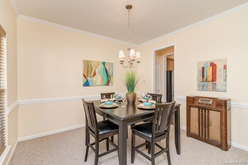 2013 Southridge Dr, Belmont, NC 28012