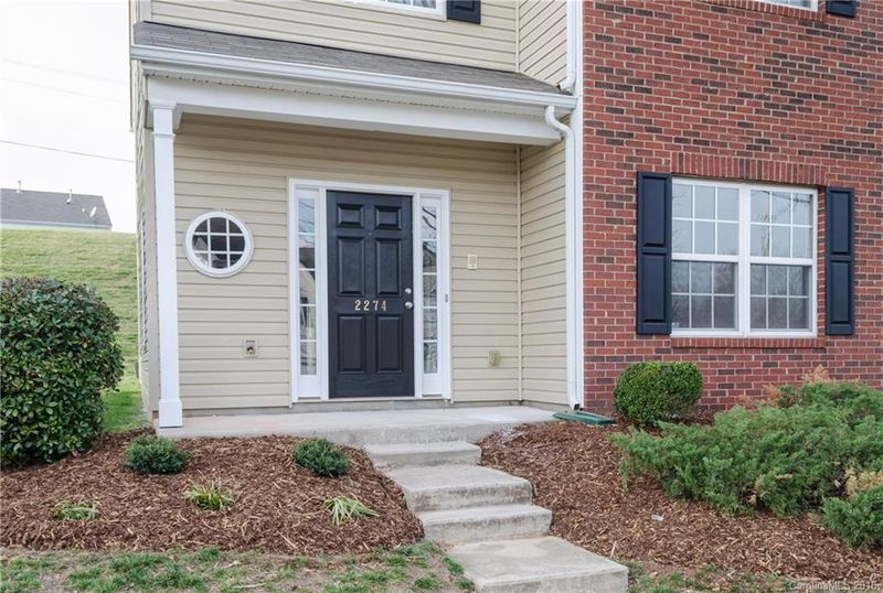 2274 Winthrop Chase Dr #29, Charlotte, NC 28212