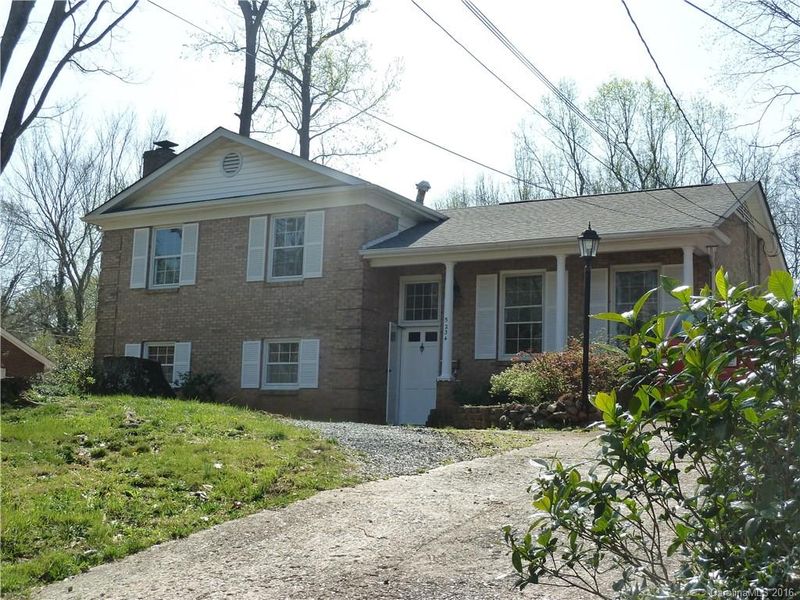 5234 Grafton Dr, Charlotte, NC 28215