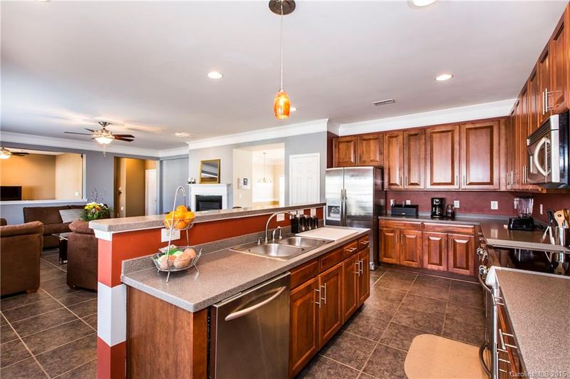 345 Mount Side Way, Fort Mill, SC 29715