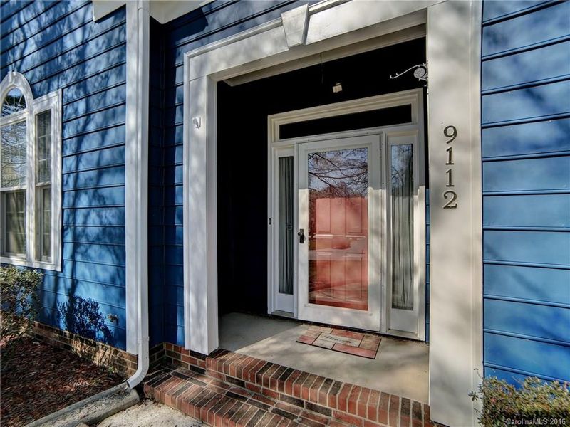 9112 Stoney Corner Ln, Charlotte, NC 28210