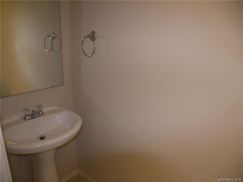 8826 Chalkstone Rd, Charlotte, NC 28216