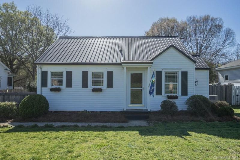 319 Kings Mountain St, York, SC 29745