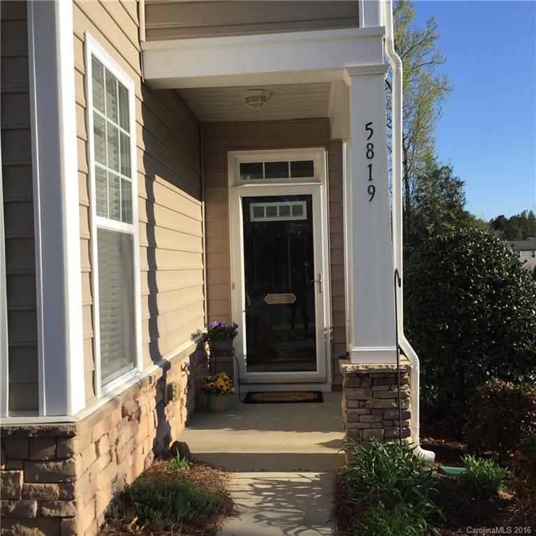 5819 Pale Moss Ln #49, Charlotte, NC 28269