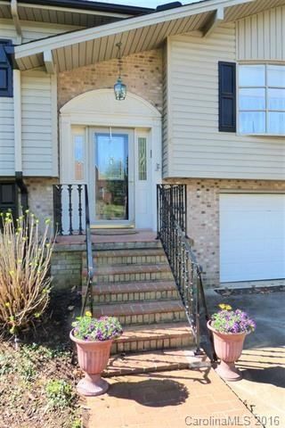 85 NW 38th Ave, Hickory, NC 28601