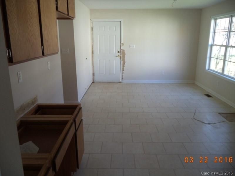 116 E Bell St, Statesville, NC 28677
