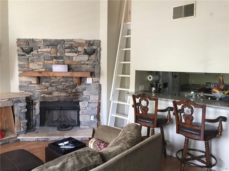 238 Cedar St #4, Charlotte, NC 28202