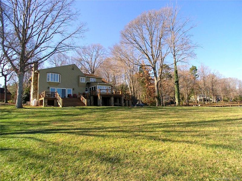 477 Stillwater Rd, Troutman, NC 28166