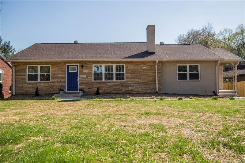 2614 Arnold Dr, Charlotte, NC 28205