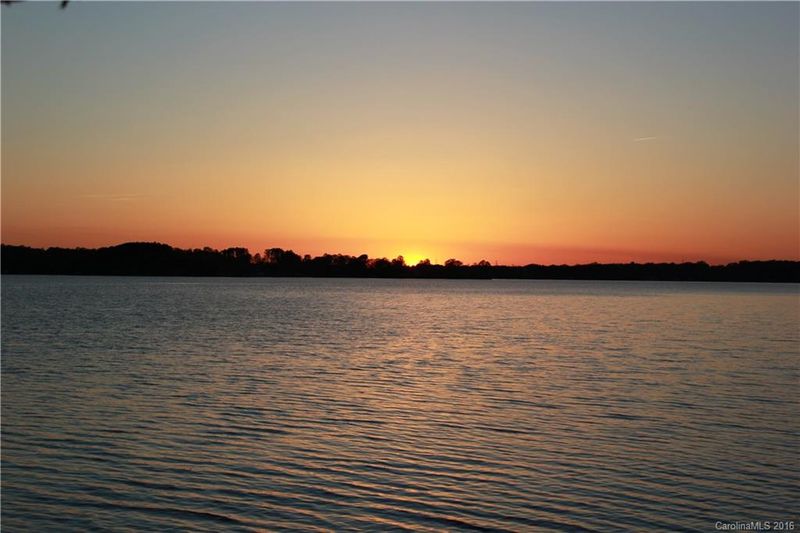 18006 Harbor Light Blvd, Cornelius, NC 28031