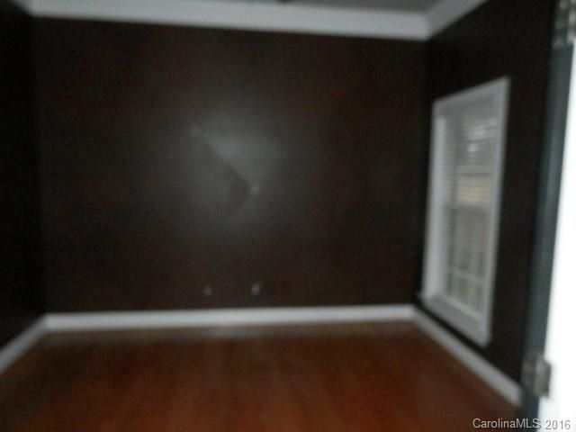 3724 Davis Dr, Charlotte, NC 28270