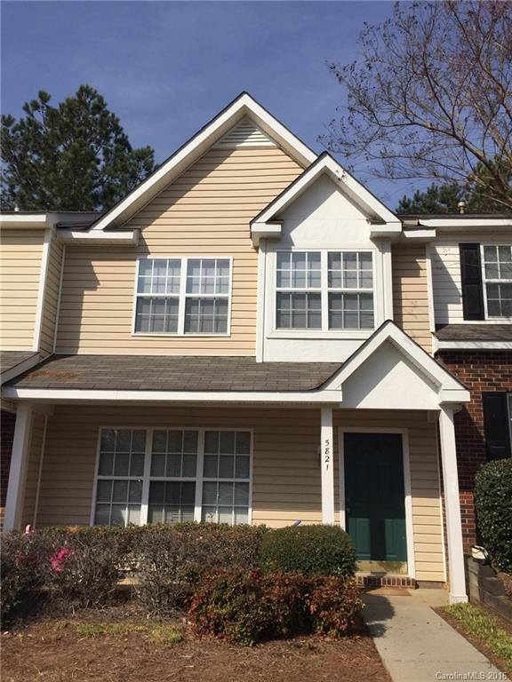 5821 Cougar Ln #-, Charlotte, NC 28269