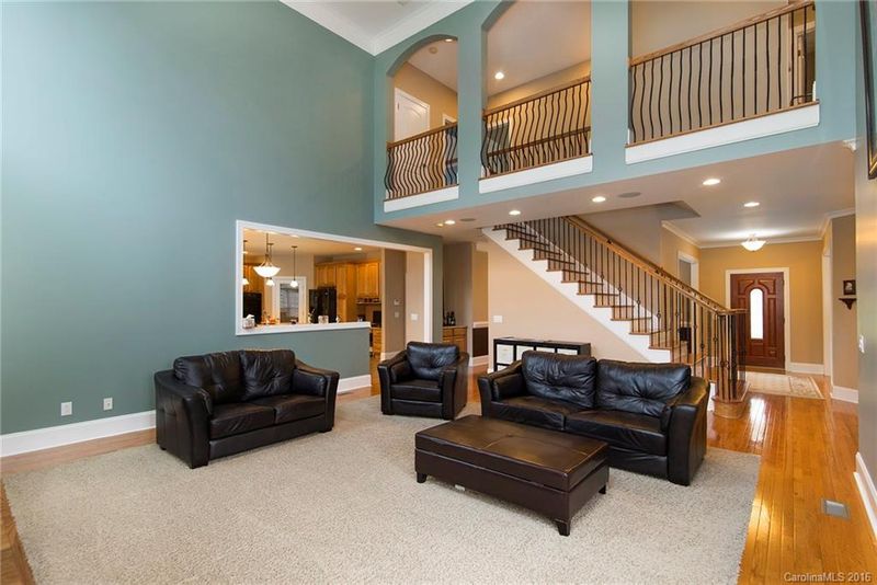 109 Old Mine Rd, Mount Holly, NC 28120