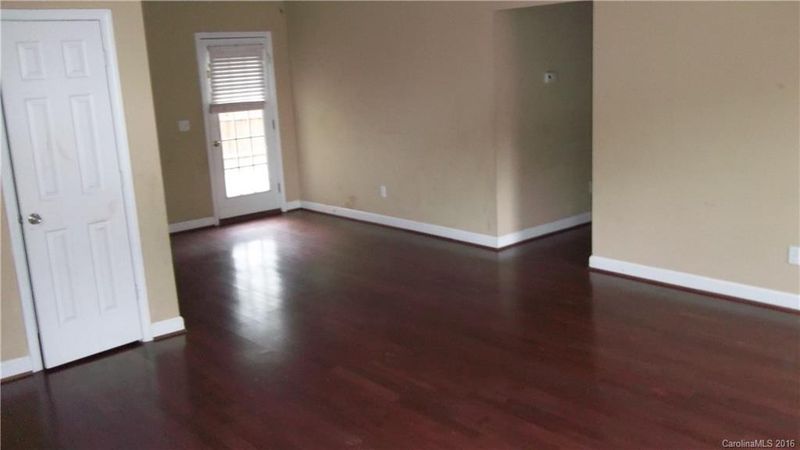 7433 Autumn Trail Dr, Charlotte, NC 28213