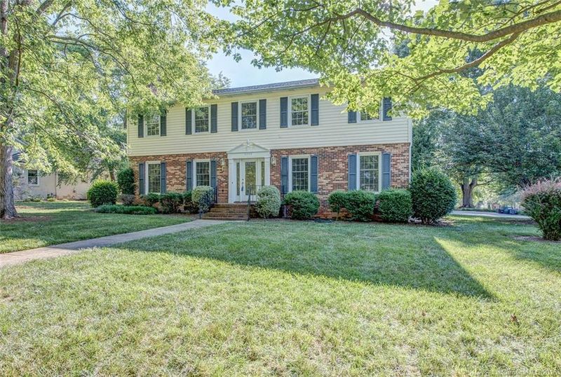 3606 Saint Charles Ct, Gastonia, NC 28056