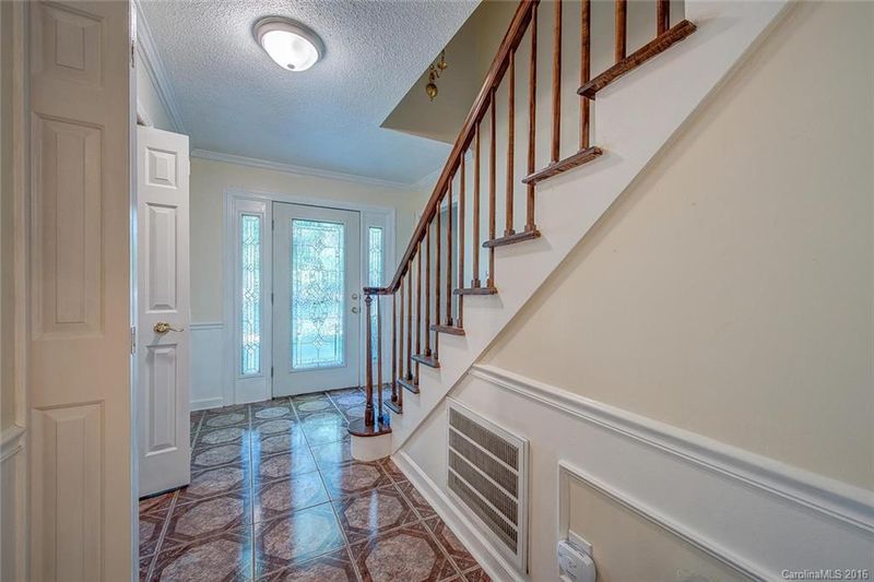3606 Saint Charles Ct, Gastonia, NC 28056