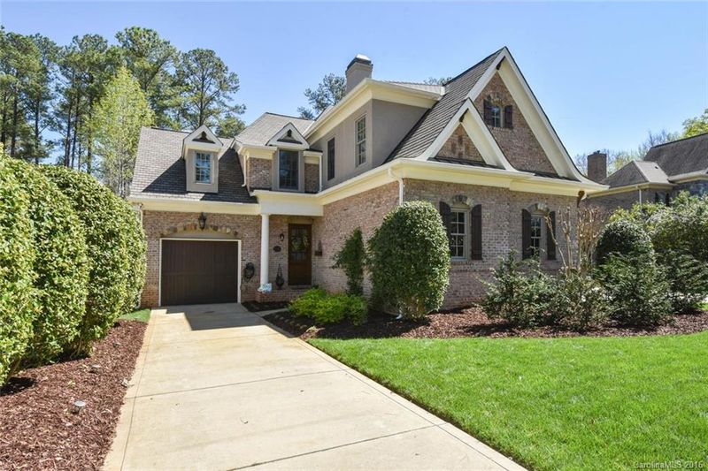 9008 Pine Laurel Dr #127, Matthews, NC 28104