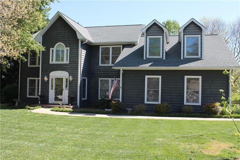 1516 Derby Downs Dr, Gastonia, NC 28056