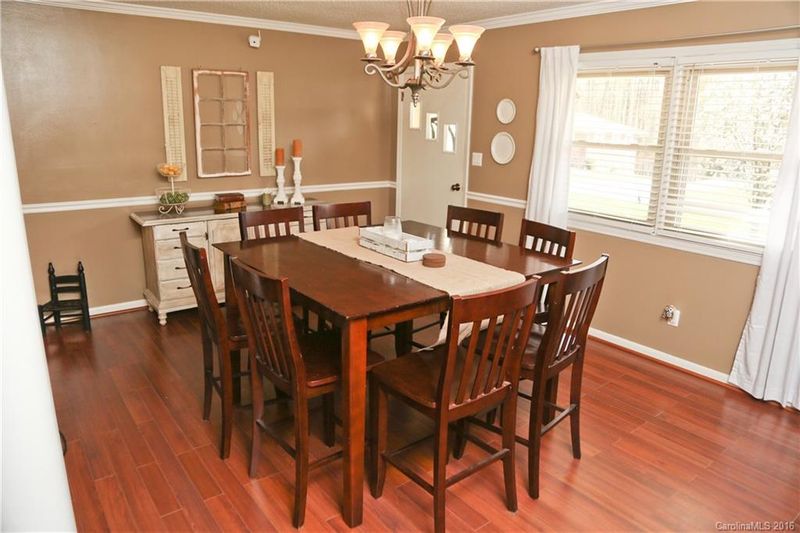 212 W 21st St, Kannapolis, NC 28081