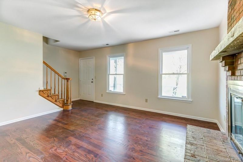 6121 Loch Arbor Ln, Mint Hill, NC 28227