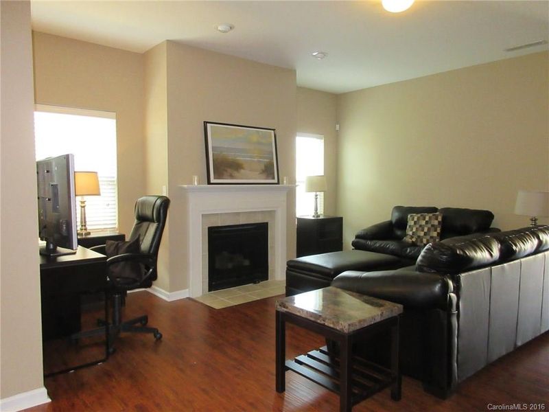 2420 Impatien Dr, Charlotte, NC 28215