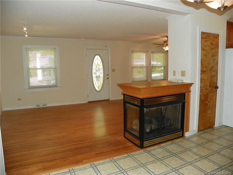 203 Hillside Ave SW, Concord, NC 28025