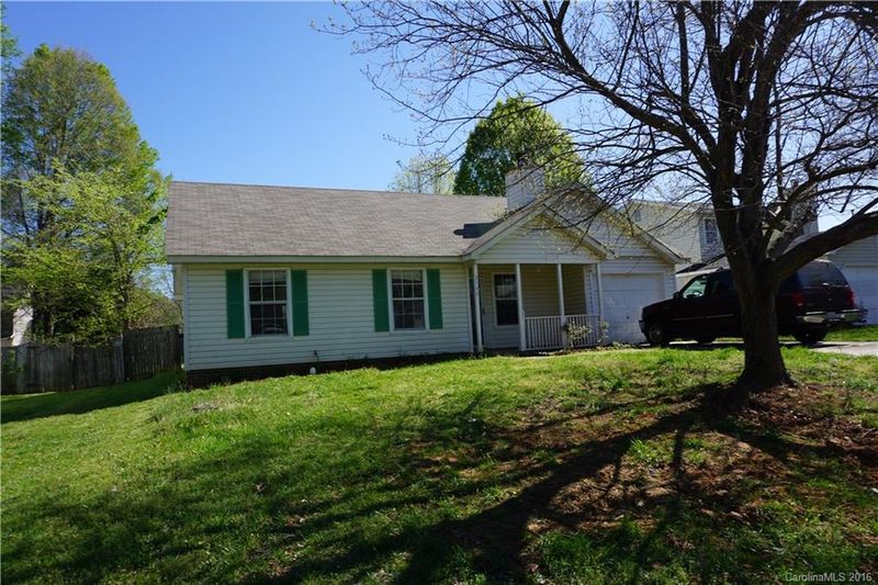 3708 Cedarbark Dr, Matthews, NC 28105